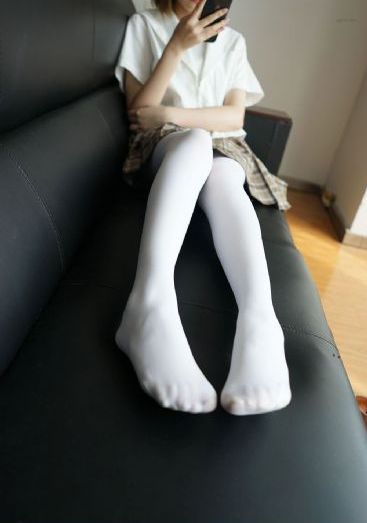 一边亲一边摸下奶的韩剧七个女人_免费在线观看播放